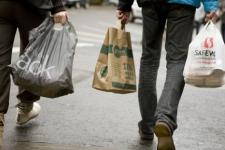 Montreal to ban plastic shopping bags as of 2018