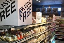 World's first plastic-free supermarket aisle debuts as momentum builds to reduce waste