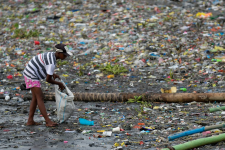 75% of people want single-use plastics banned, global survey finds